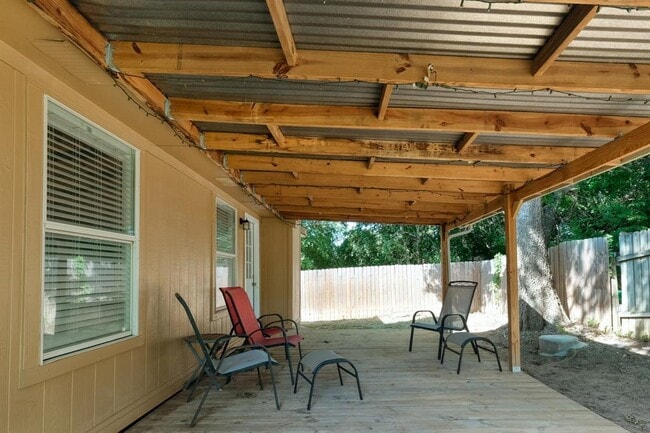 Building Photo - 5208 Walnut Grove Ct