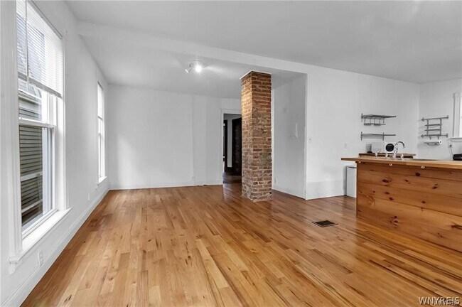 Building Photo - 575 Auburn Ave