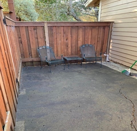 Private entry with enclosed patio - 836 Ferguson Rd
