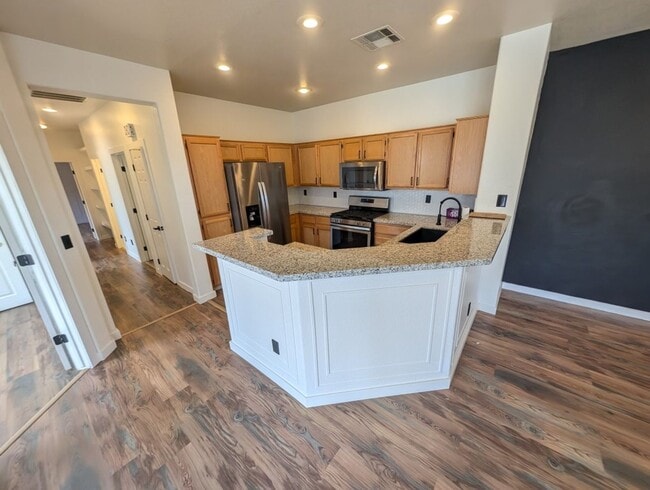 Building Photo - 10180 Delray Beach Ave