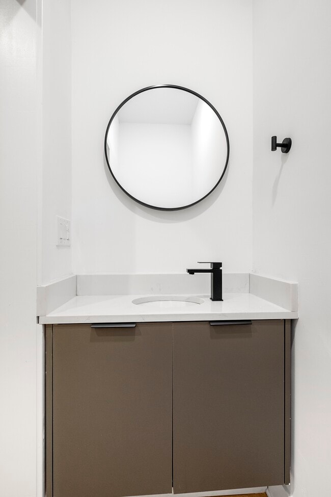 Building Photo - 1328 S 9th St