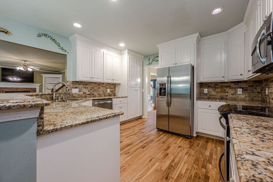 Building Photo - 461 Braidwood Walk NW