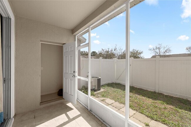 Building Photo - 4491 SW 49th Ave