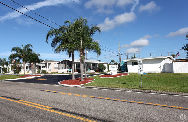 Building Photo - Hillcrest - Florida