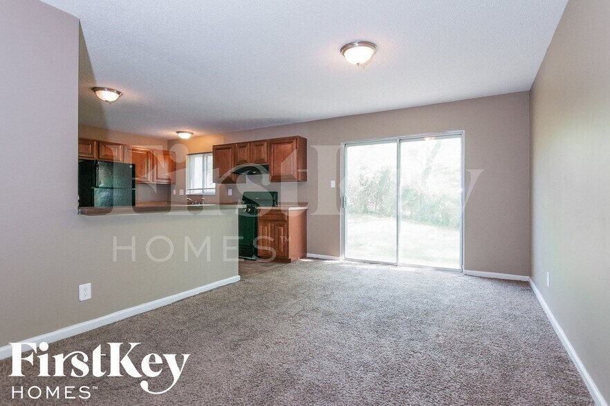 Building Photo - 6692 Lesli Mari Ct