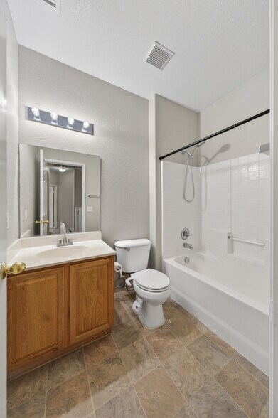 Building Photo - 6321 Blowing Sky St