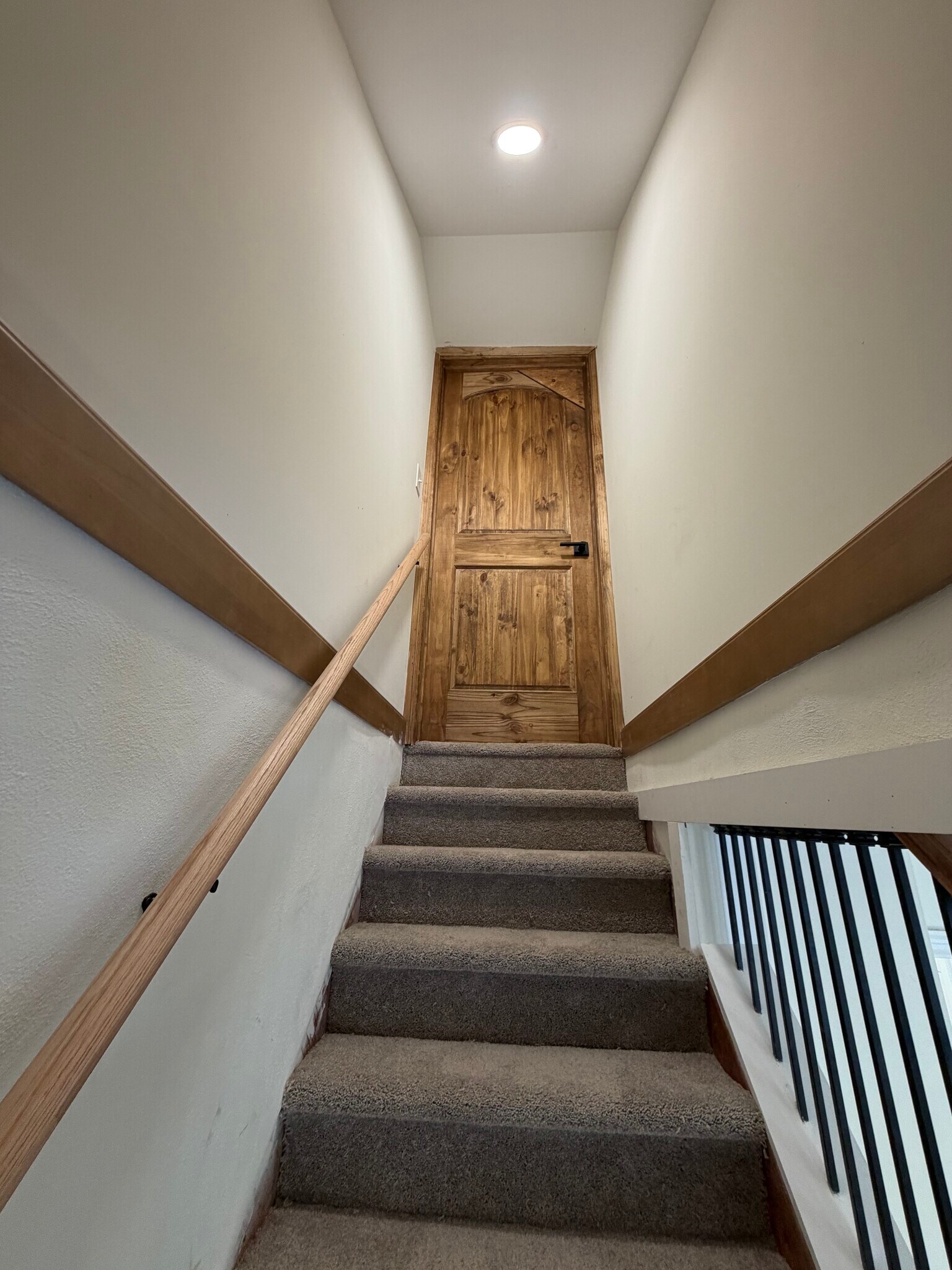 Building Photo - 270 Seminole Dr