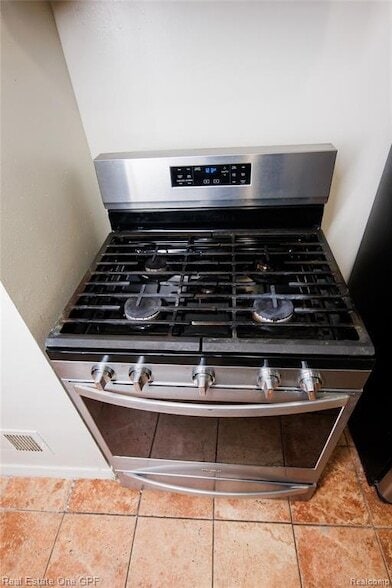 Building Photo - 14960 Alberta Ave