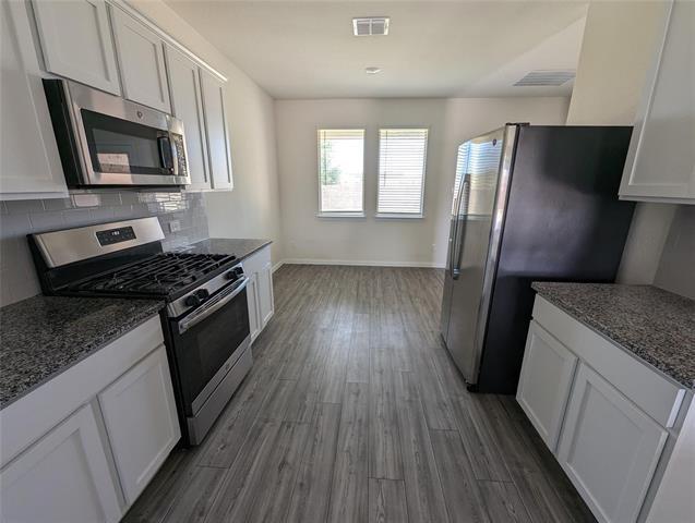 Building Photo - 132 Copper Switch Dr