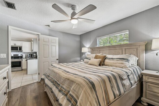 Building Photo - 1763 Montana Ave NE