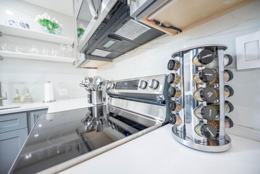 Building Photo - 44 N Federal Hwy