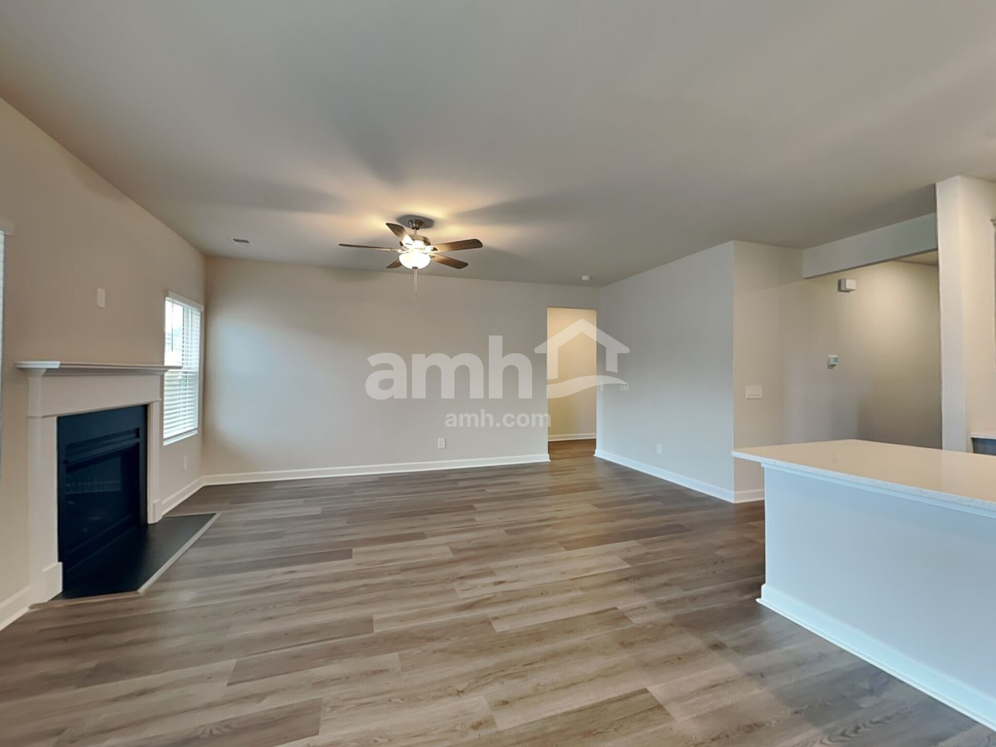 Building Photo - 230 Maxwell Dr