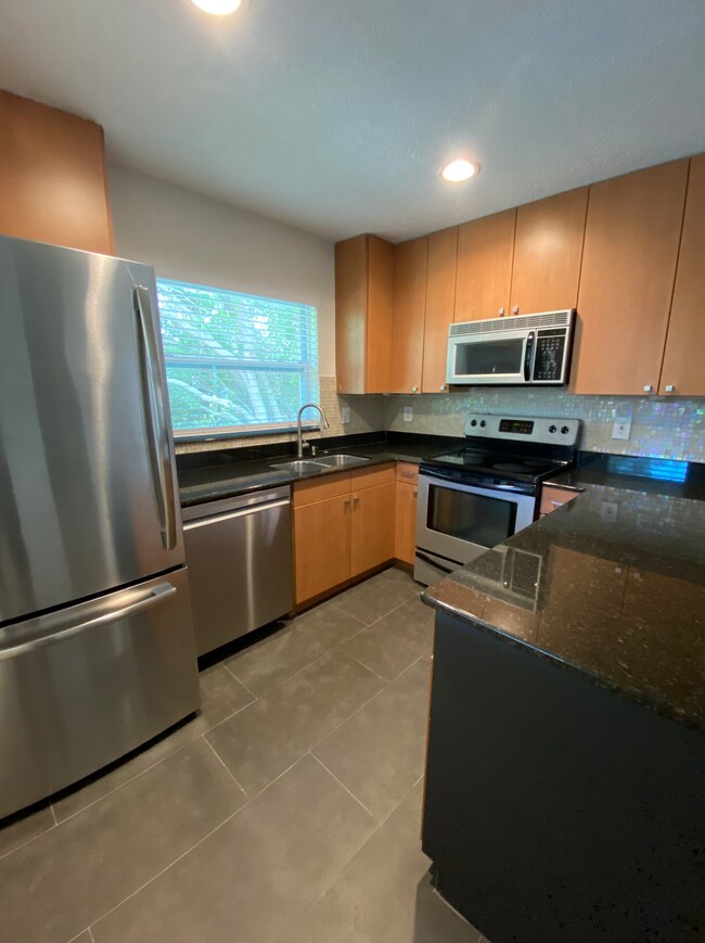 Building Photo - 476 Santa Cruz Pl NE