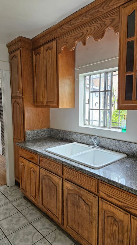 Building Photo - 244 W 47th Pl