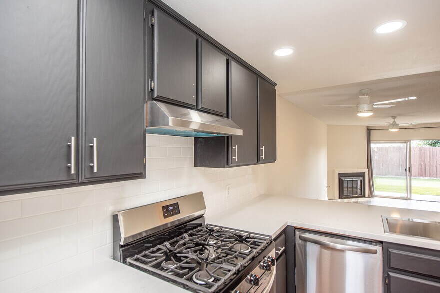 Building Photo - 3723 69th St