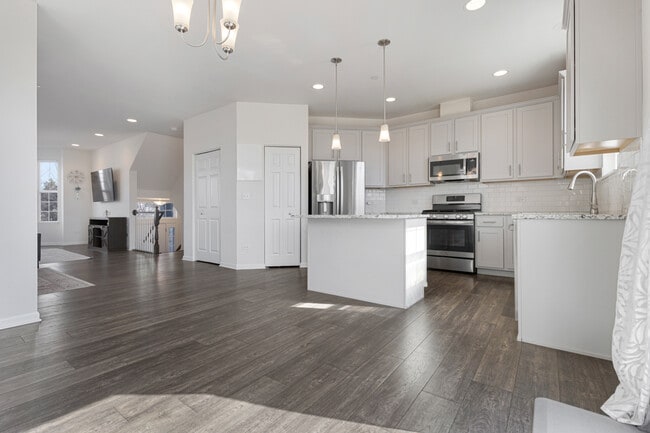 Building Photo - 4320 Monroe Ave