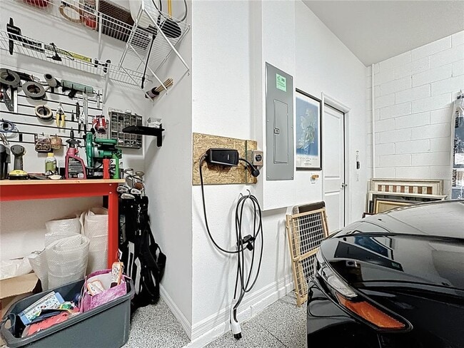 Building Photo - 2244 Antilles Club Dr