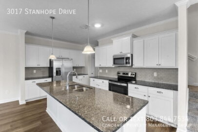 Building Photo - 3017 Stanhope Dr