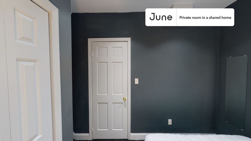 Building Photo - Room in Shared 2 bed/1 bath home