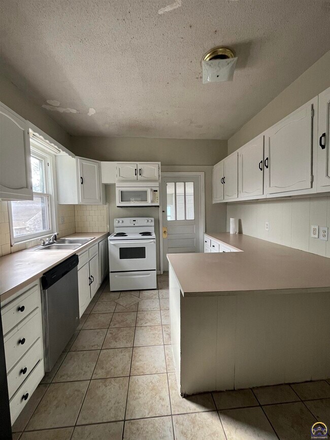 Building Photo - 810 Exchange St