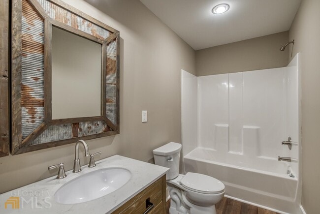 Building Photo - 224 Alcovy St