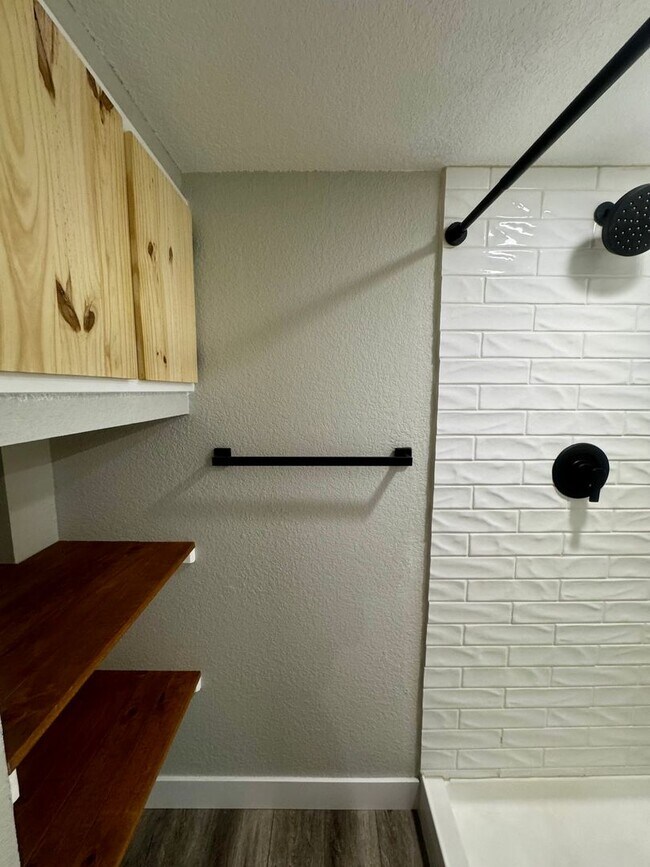 Building Photo - 3 Bedroom Home with Basement in Stetson Hills