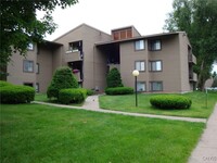 Building Photo - 145 Watertree Dr