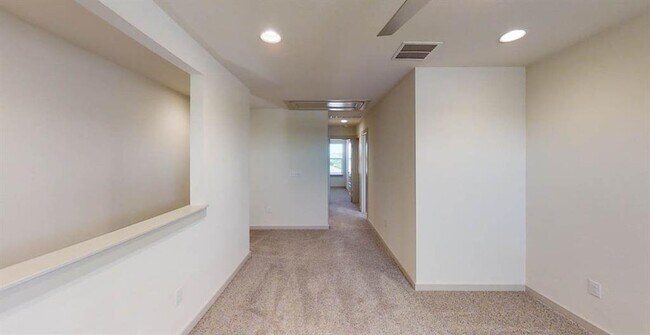 Building Photo - 3708 Niddry Dr