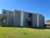 Building Photo - 6702 Biggs Ct