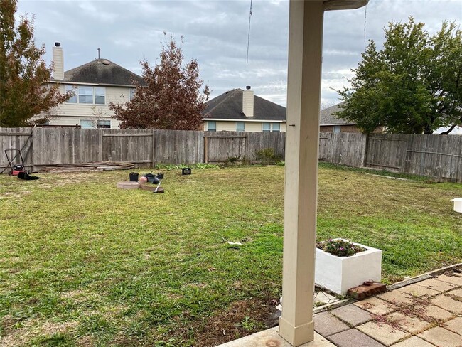 Building Photo - 11541 Sunny Creek Ln