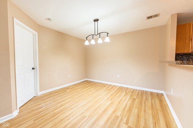 Building Photo - 232 Legends Creek Pl