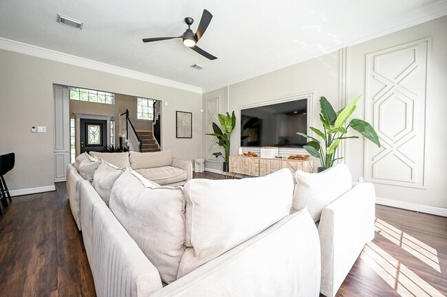 Building Photo - 13606 Champions Centre Dr