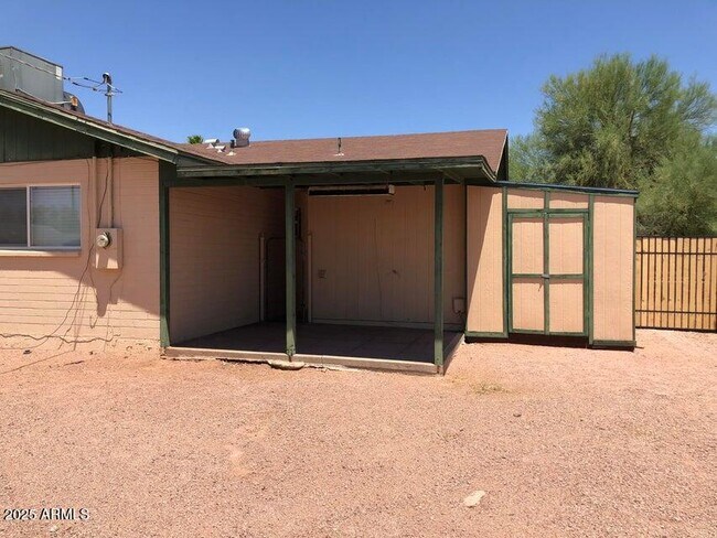 Building Photo - 1862 S Buena Vista Dr