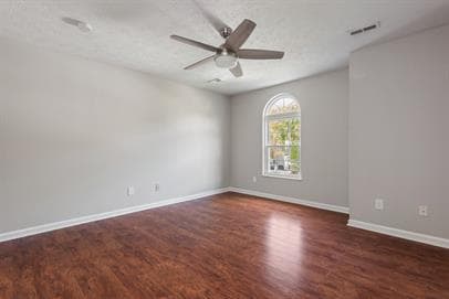 Building Photo - 4629 Woodbridge Ln