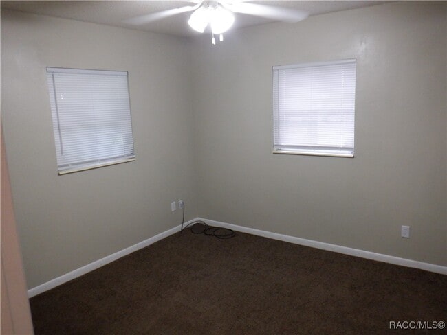 Building Photo - 9513 E Village Green Cir