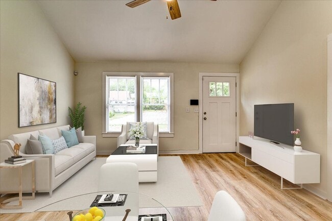 Building Photo - Welcome to this beautifully renovated condo located in the heart of McDonough, GA.