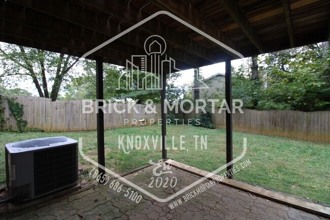 Building Photo - 1400 Mt Vista Dr