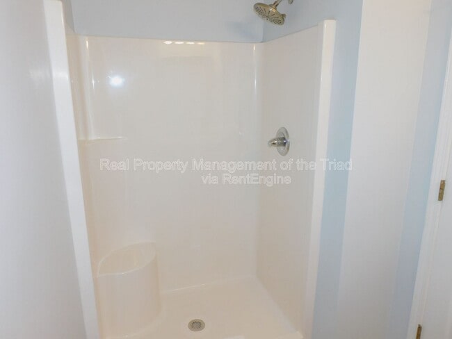 Building Photo - 150 James Rd