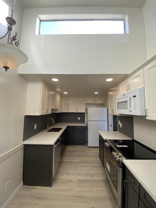 Building Photo - 30 Mounds Rd