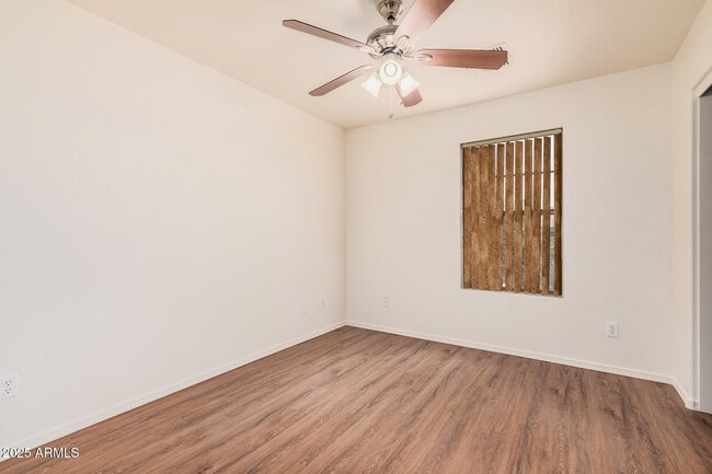 Building Photo - 7352 W Valencia Dr