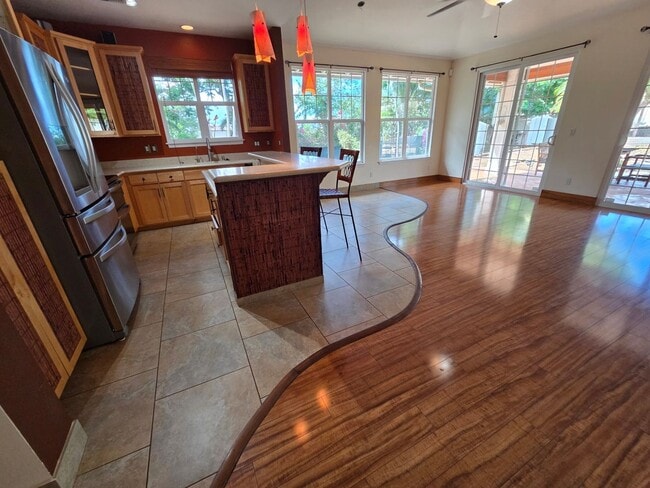 Building Photo - Ke Ali'i Ka  3/3 Bedrooms