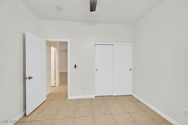 Building Photo - 767 Wigan Pier Dr