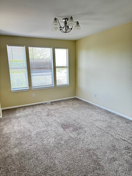 Master bedroom - 2680 139th Ave SE