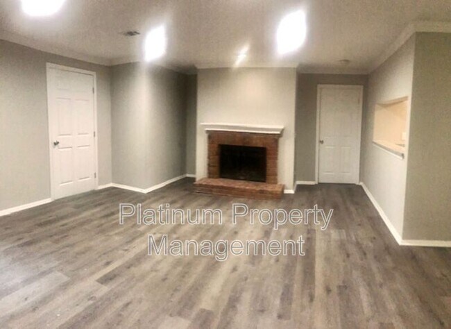 Building Photo - 5557 Mountain Springs Cir