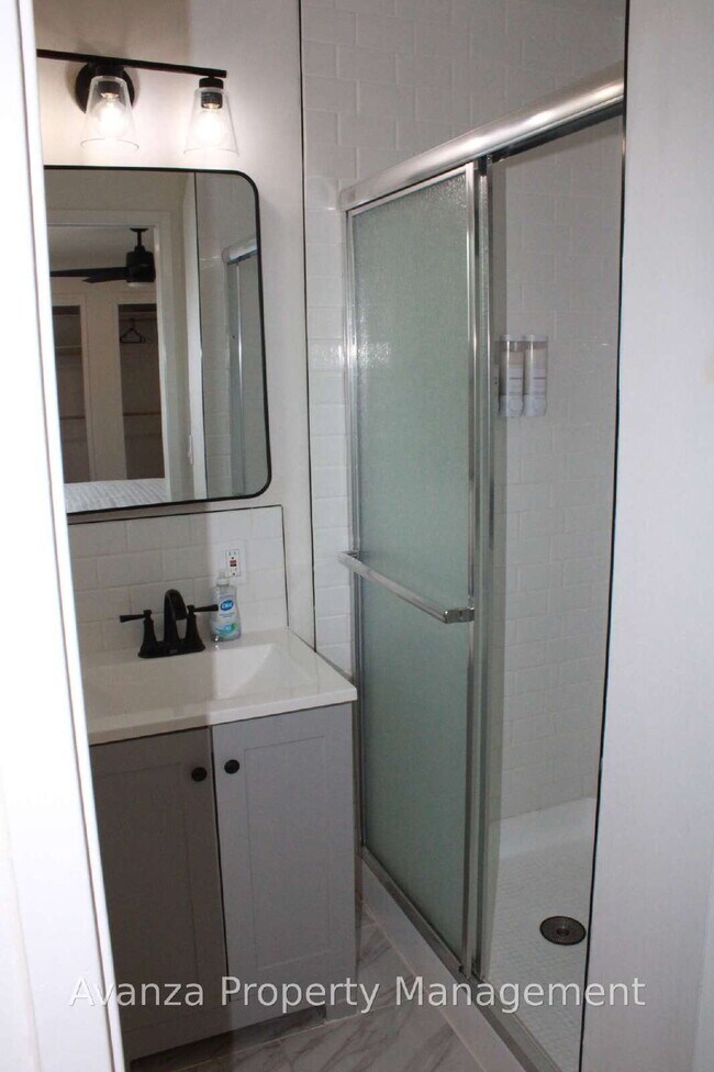 Building Photo - Home for Rent 4 Bed/3 Bath - 1,791 Sq Ft. Rent: $2,750/month Security Deposit: $2,850 Bullard Hig...
