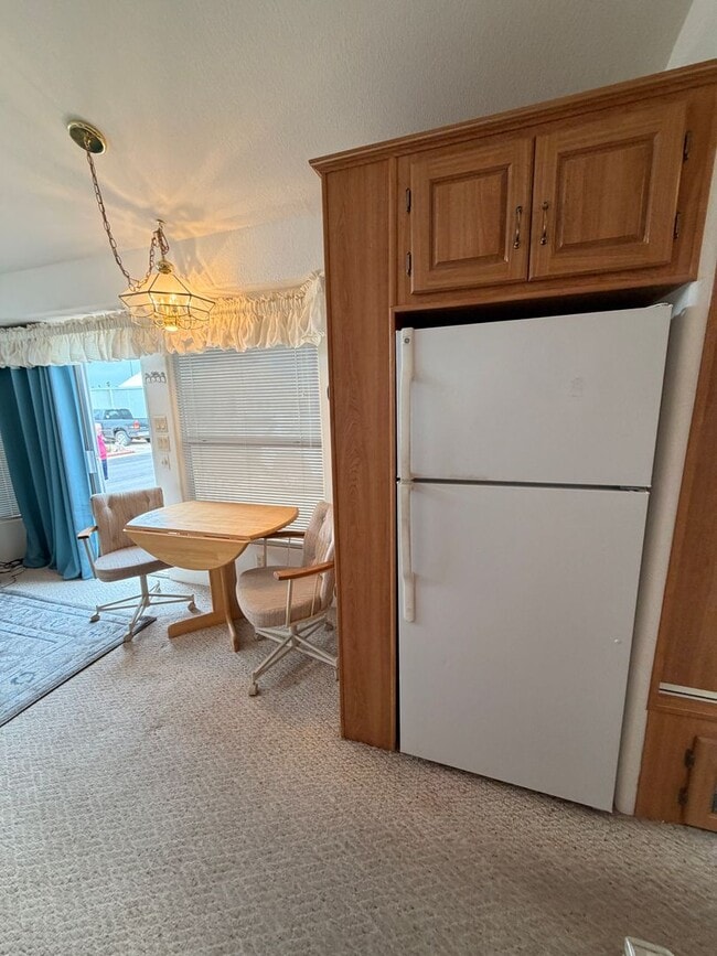 Building Photo - Charming 55+ Park Model in Caliente Casa De Sol