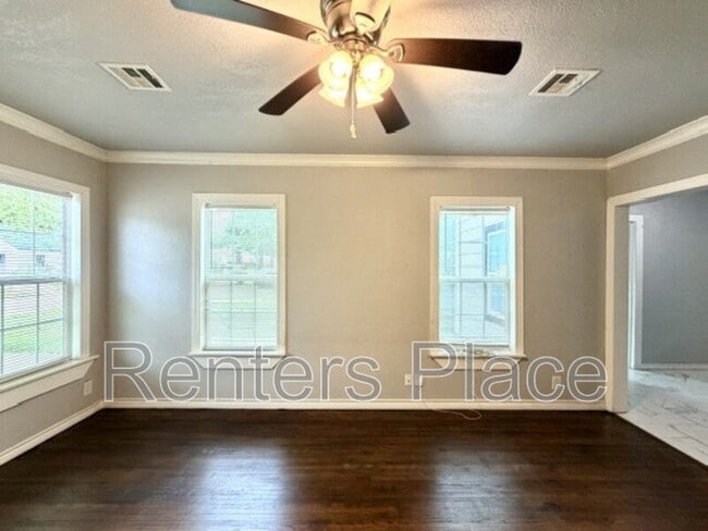 Building Photo - 707 N Florence Pl