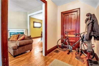 Building Photo - 501 Bird Ave