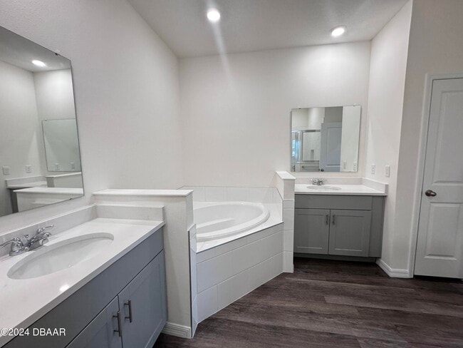 Building Photo - 341 Merimont Ln