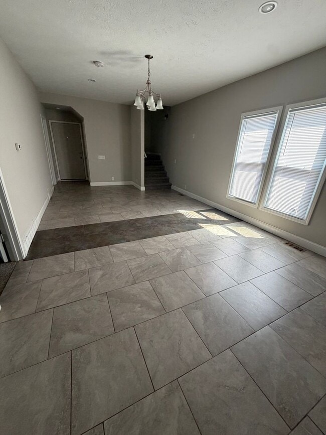 Building Photo - Spacious 4 Bedroom 2 Bathroom House on West End!